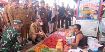 Jelang Ramadan, Wabup Junaidi Mahir Tegaskan Ketersediaan dan Stabilitas Harga di Pasar Sengeti.Foto:dok.ist