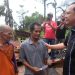 Hadir di Tengah Warga, Bupati BBS Salurkan Bantuan Korban Kebakaran Talang Kerinci.Foto:dok.ist