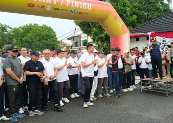 Semarak HUT Provinsi Jambi, Al Haris Lepas Ribuan Peserta Jalan Santai dan Kunjungi Pasar Tani.dok.ist