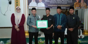 Hangat dan Penuh Kebersamaan, Bupati–Wabup Tanjung Jabung Timur Safari Ramadan di Pemusiran.Foto:dok.ist