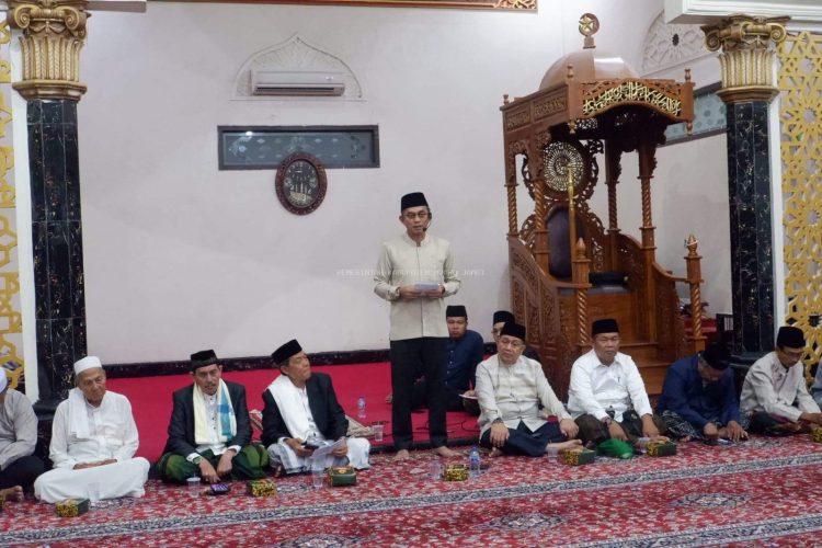 Wabup Junaidi H. Mahir Sambut Kunjungan Safari Ramadan MUI Provinsi Jambi.Foto:dok.ist