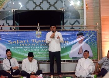 Wabup Junaidi H. Mahir Safari Ramadan di Talang Datar, Ajak Warga Pererat Kebersamaan.Foto:dok.ist