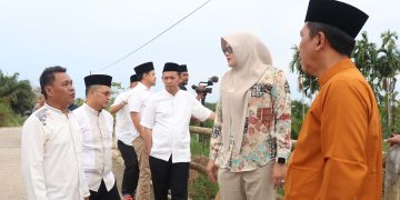Cek Progres Pembangunan, Bupati dan Wabup Tanjab Timur Lakukan Monev di Geragai.Foto:dok.ist