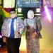 Bupati Dillah Tampil Peragakan Batik Khas Tanjab Timur di Ajang Fashion Batik se-Provinsi Jambi.Foto:dok.ist