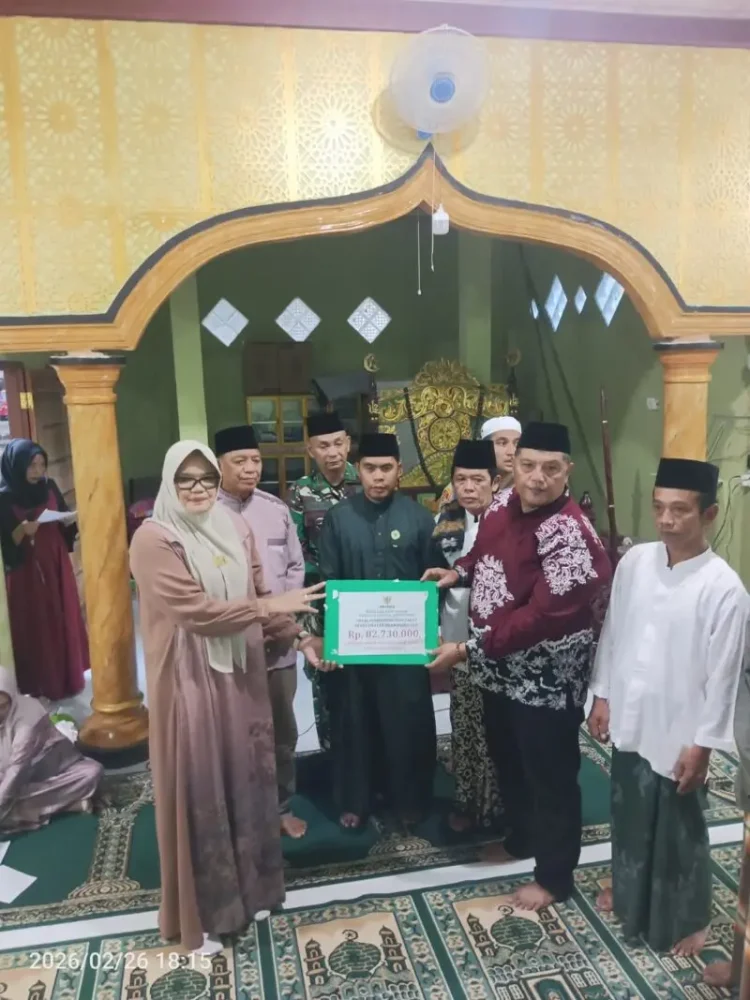 Bangun Solidaritas di Bulan Suci, Bupati Dillah Serukan Kebersamaan Saat Safari Ramadan di Mendahara Ulu.Foto:dok.ist